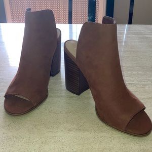 Steve Madden tilt mule
